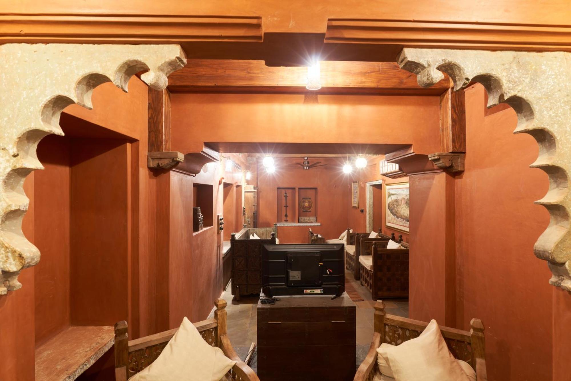 Kaladwas Lal Haveli Hotell Udaipur Exteriör bild